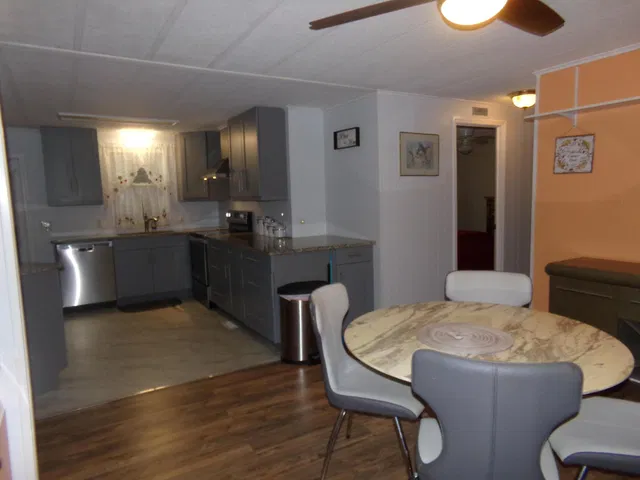 Residence photo 9