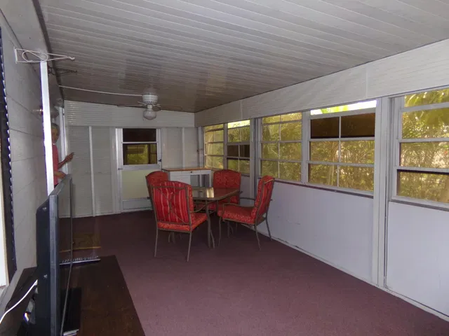 Residence photo 21