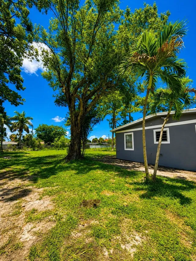 Residence photo 6
