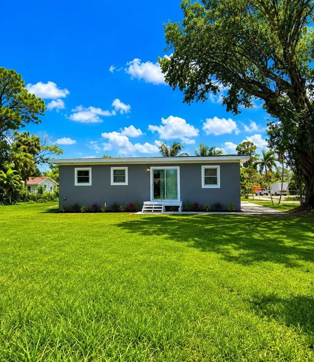 Residence photo 8