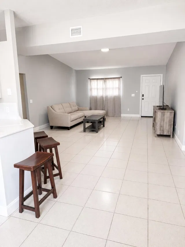 Residence photo 10
