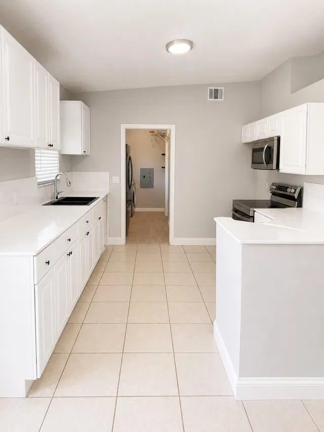 Residence photo 15