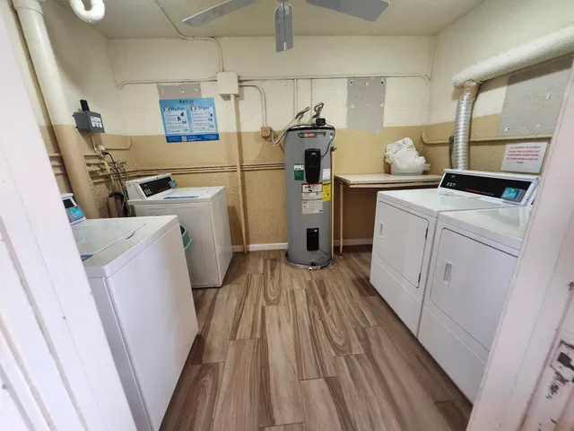 Unit 402 photo 20