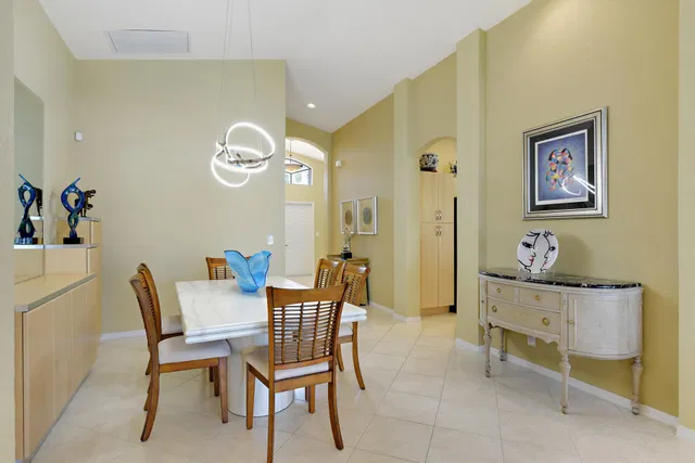 Residence photo 25