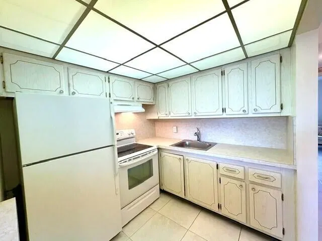  Residence photo 9