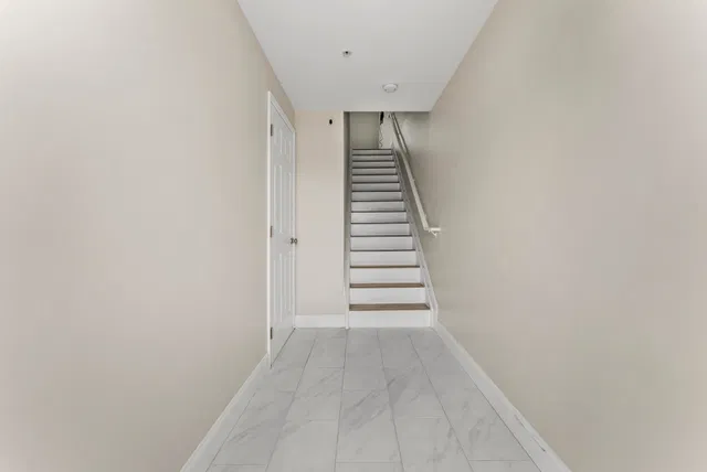  Residence photo 4