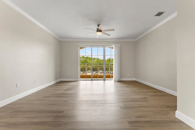  Residence photo 9