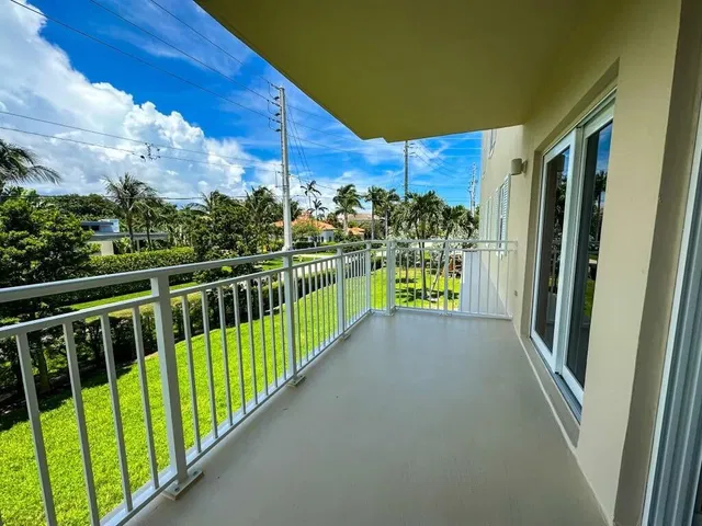 Boca Raton Unit 2b photo 33
