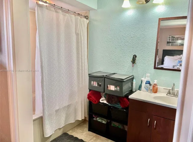 Unit 507 photo 7