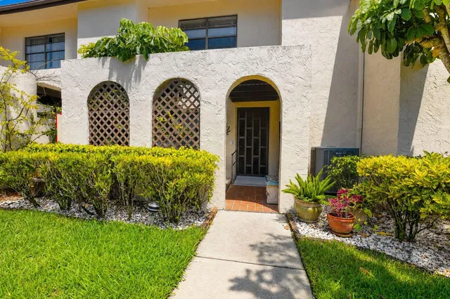 Boca Lago Country Club Homes Unit E photo 2