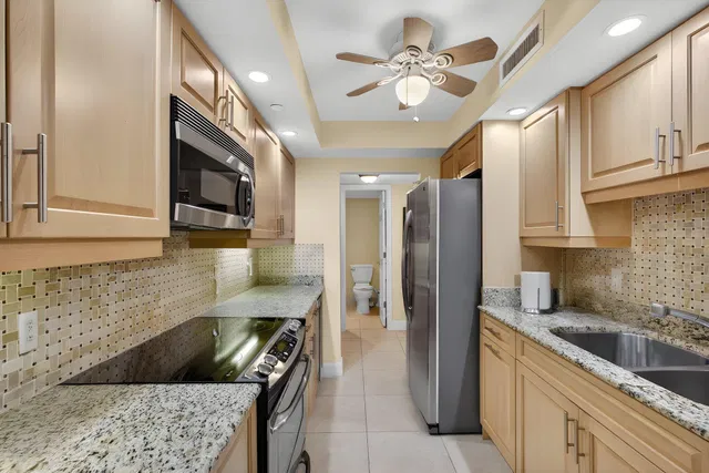 Tiara Singer Island Unit 31 B photo 10