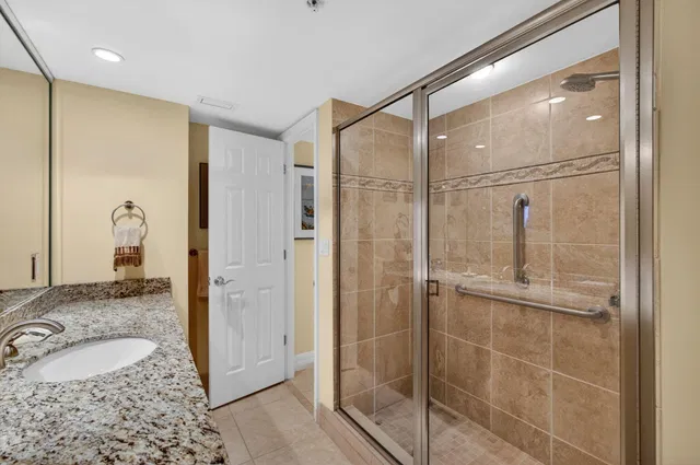 Tiara Singer Island Unit 31 B photo 15