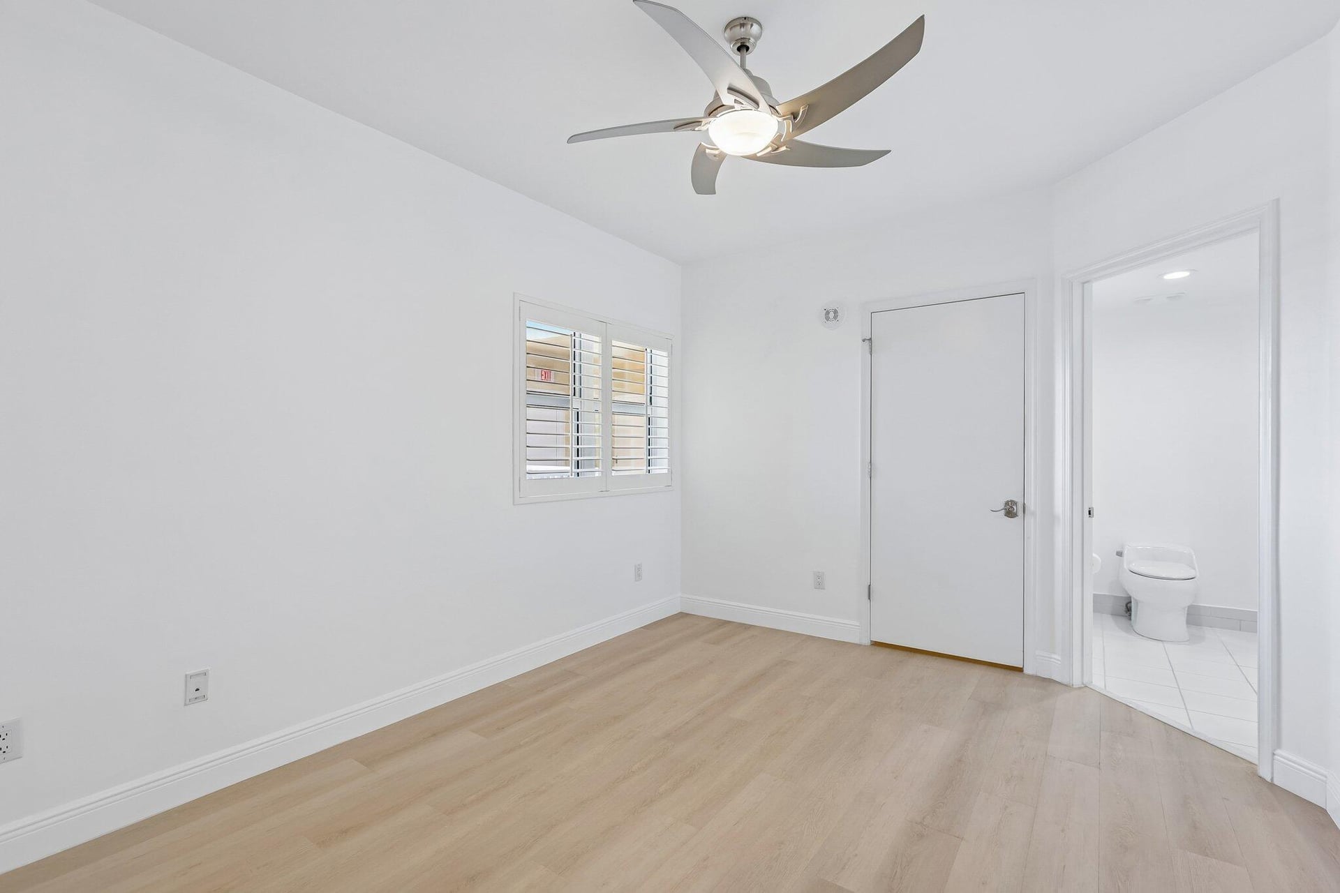 Marina Grande Riviera Beach Unit 1202 photo 9