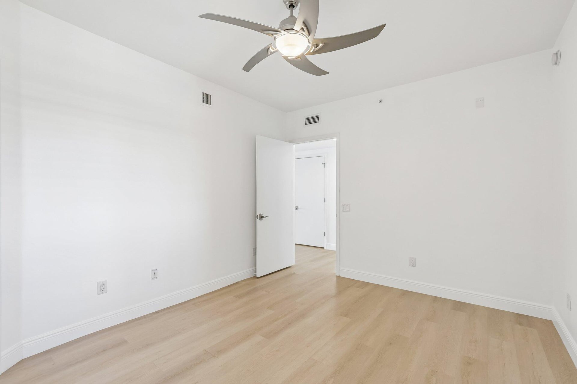 Marina Grande Riviera Beach Unit 1202 photo 11