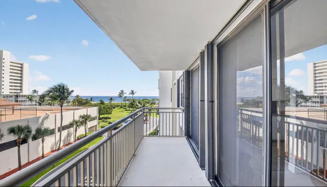 Singer Island Unit 405 photo 23