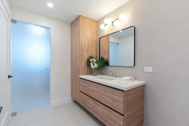 Residence photo 32