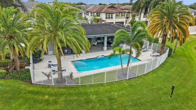 Residences at Midtown Palm Beach Gardens Residence photo 34