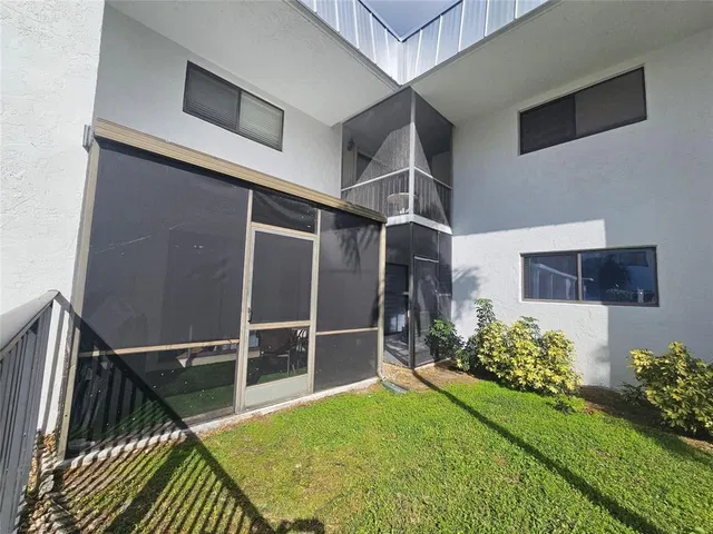 Unit 110 photo 16