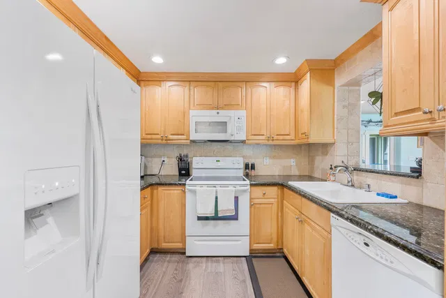 Residence photo 6