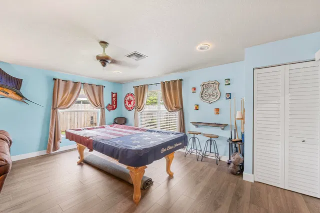 Residence photo 9