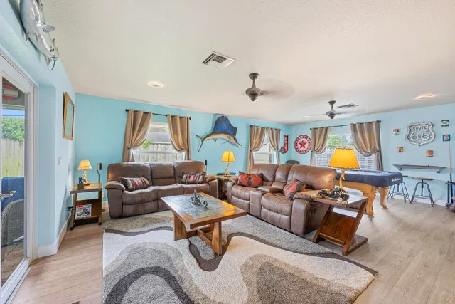 Residence photo 14