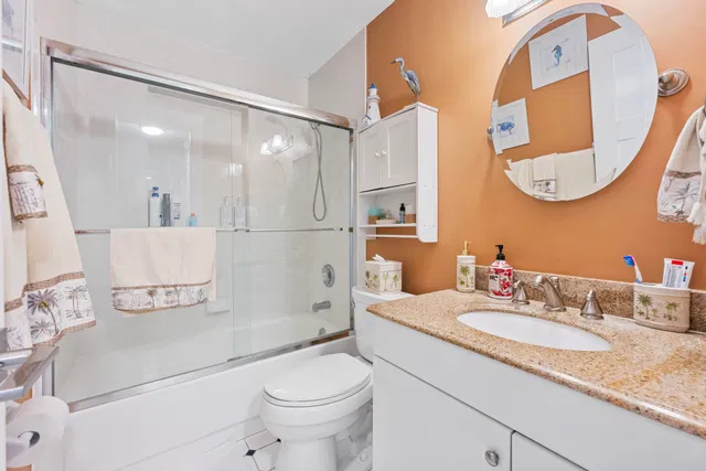 Residence photo 17