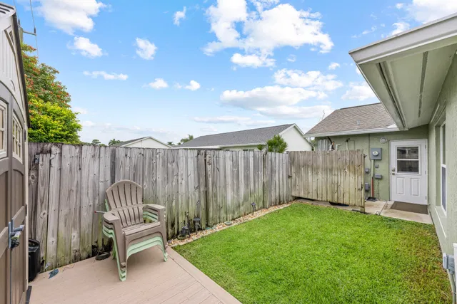 Residence photo 30