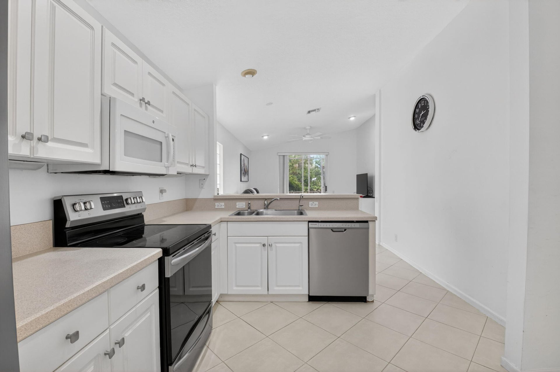 Residence photo 11