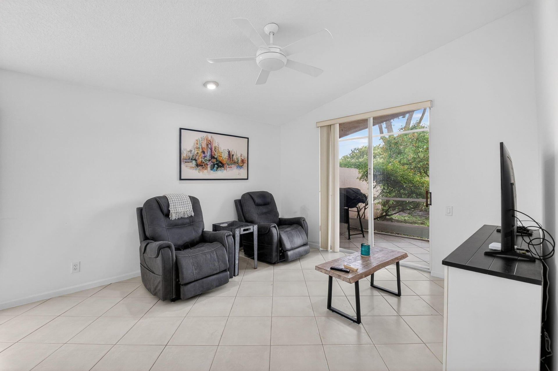 Residence photo 17