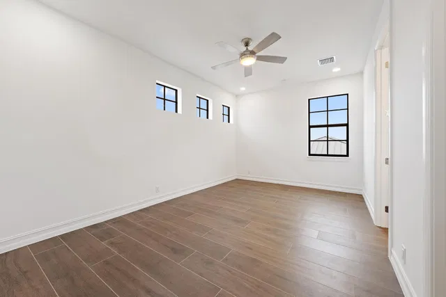 Palm Beach Shores Residence photo 21