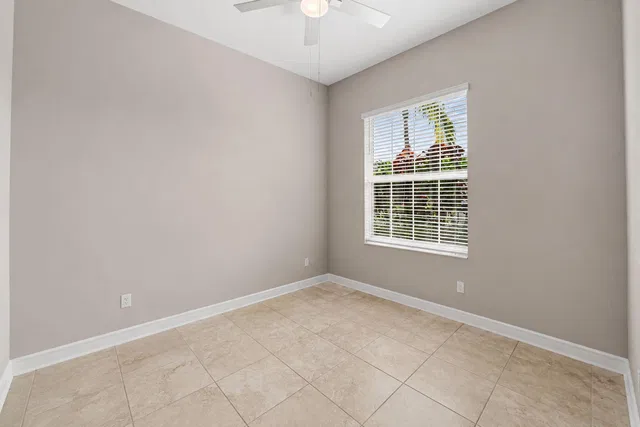 Residence photo 13