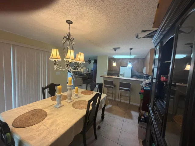Residence photo 6