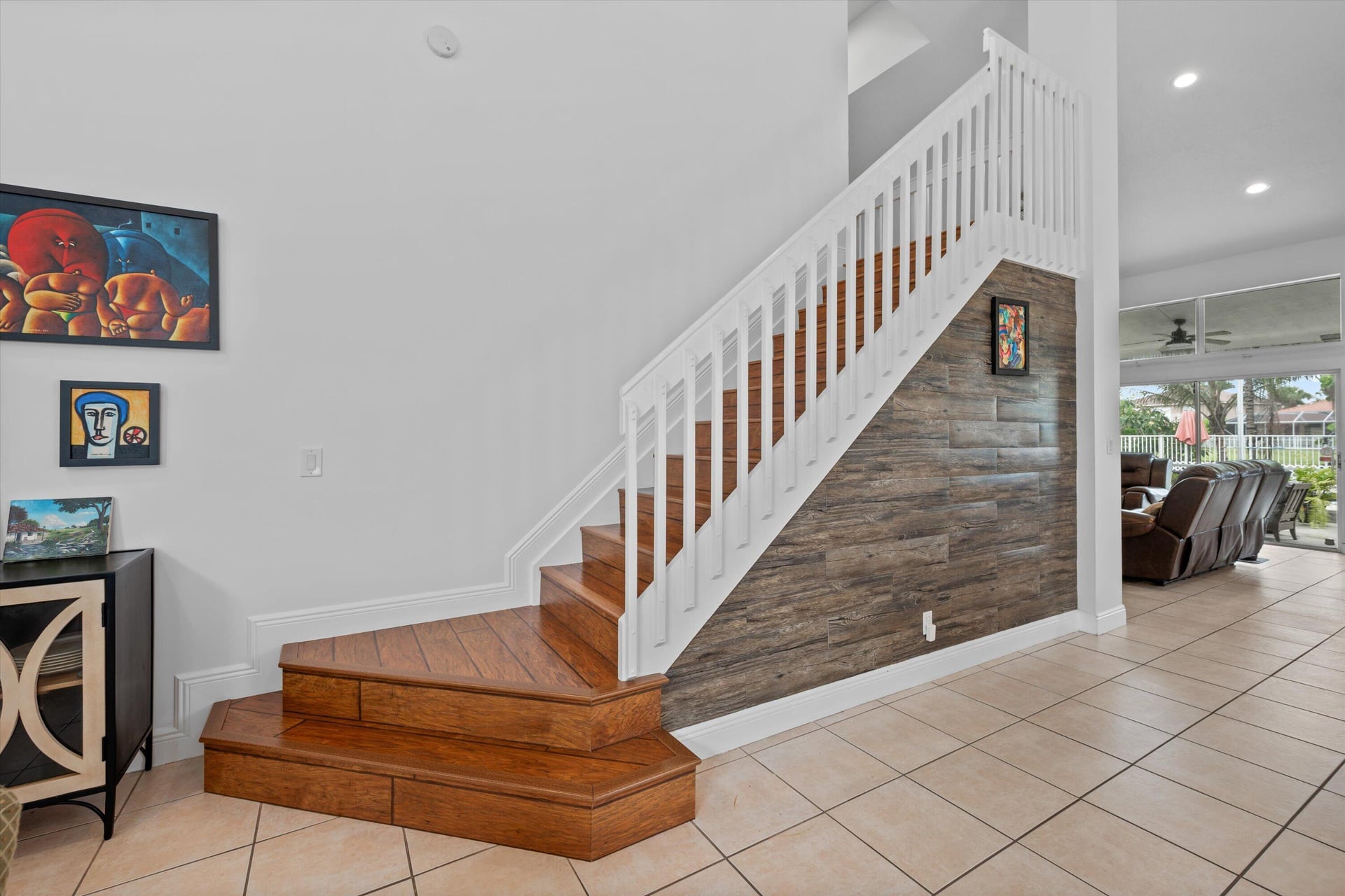  Residence photo 16