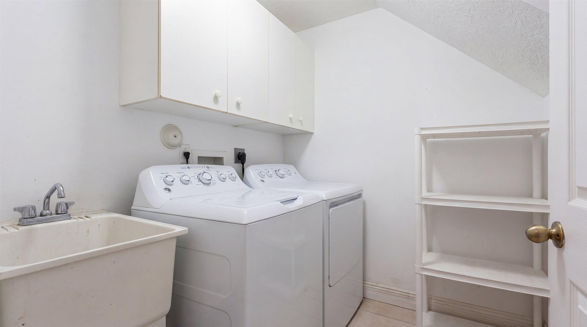  Residence photo 27