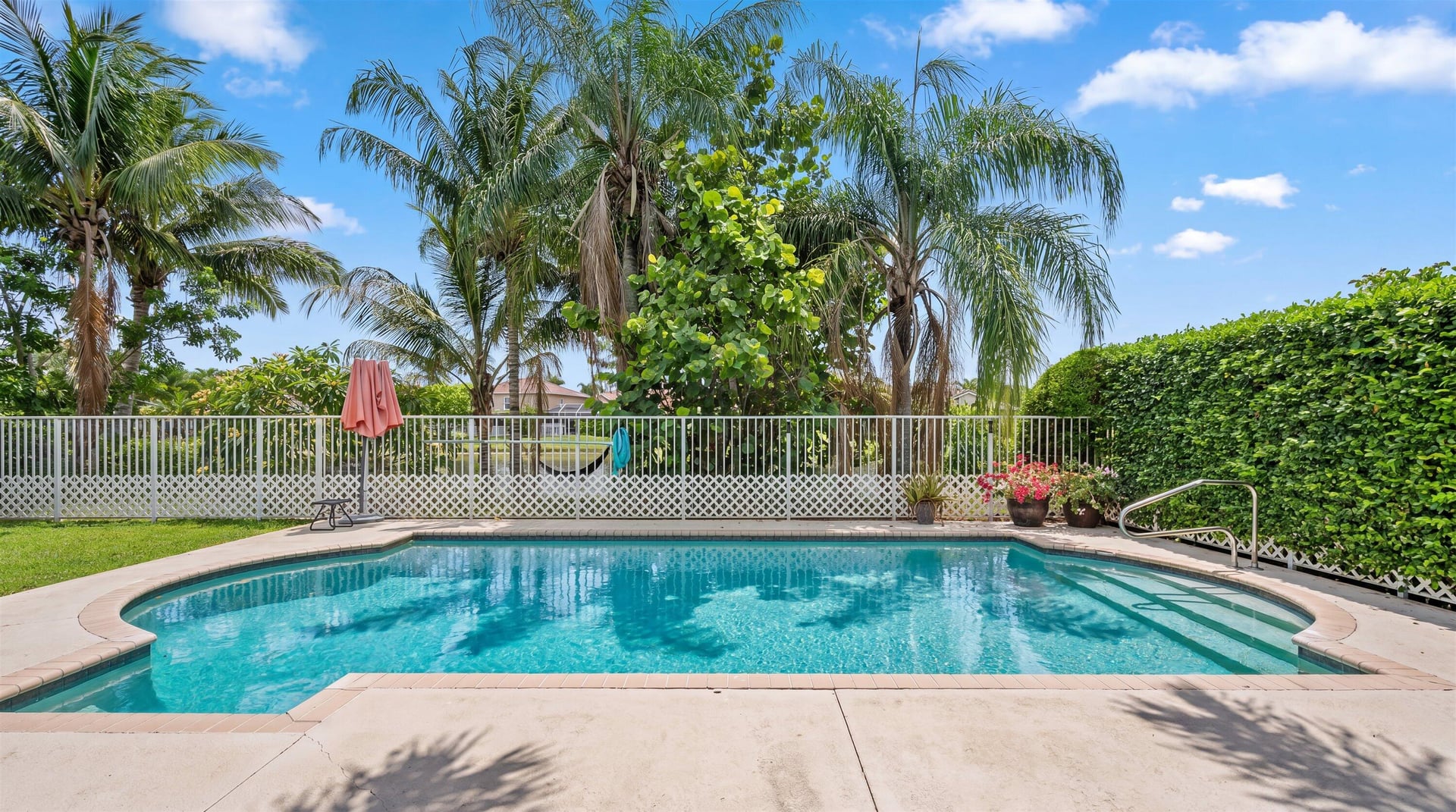  Residence photo 30