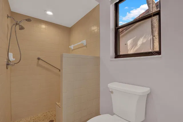 Residence photo 18