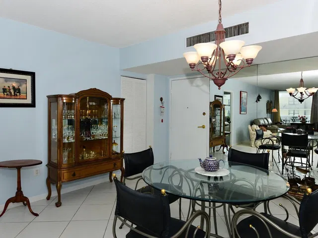 The Patrician of Palm Beach Unit 619 photo 11