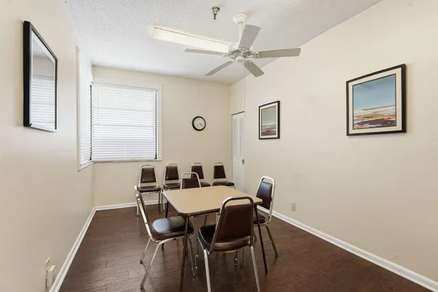 Unit 307 photo 25