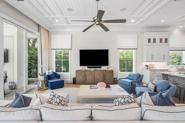 Royal Palm Yacht and Country Club Residence photo 20