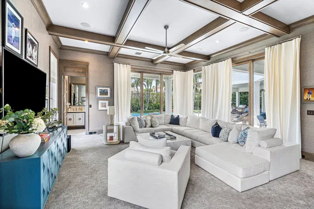 Royal Palm Yacht and Country Club Residence photo 24