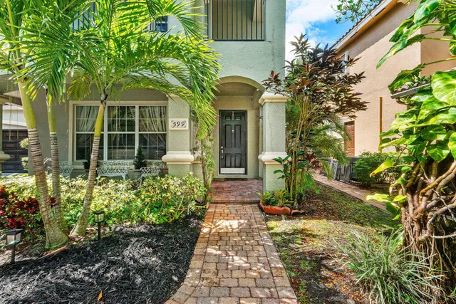 Residence photo 4