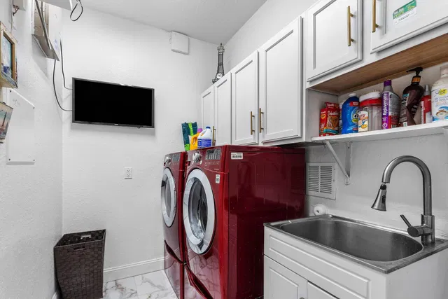 Residence photo 37