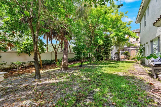 Residence photo 38