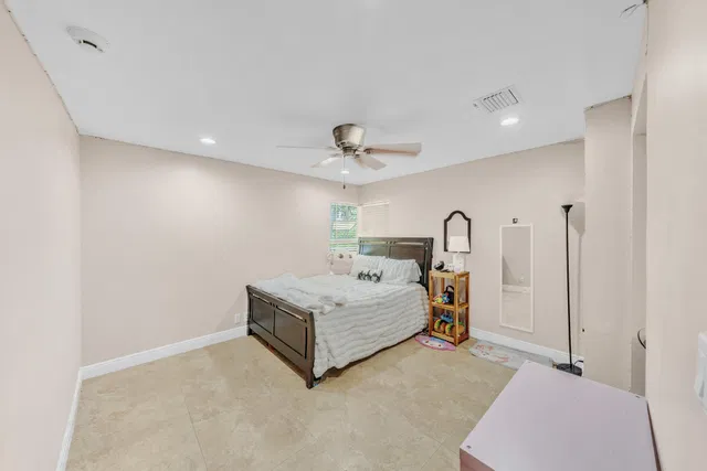 Residence photo 28