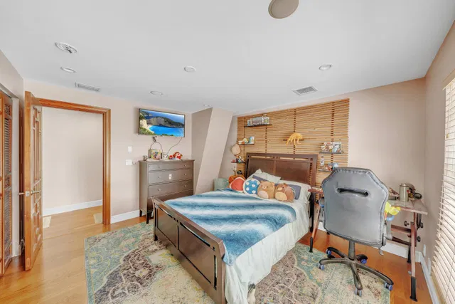 Residence photo 43