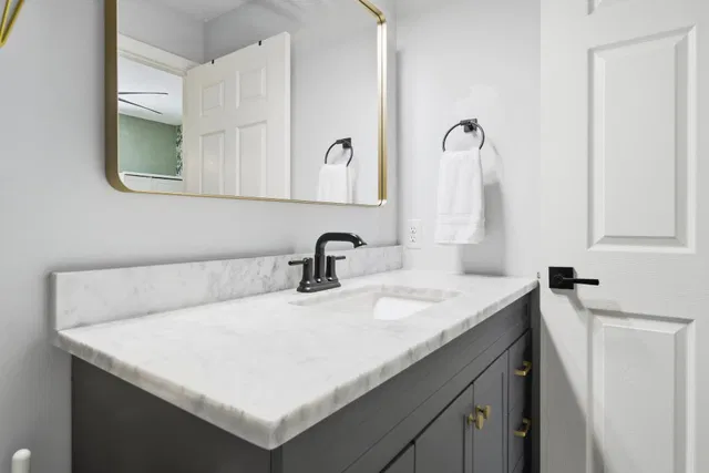 Courtyards in Cityplace Unit 104 photo 23