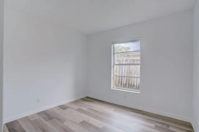 Residence photo 10