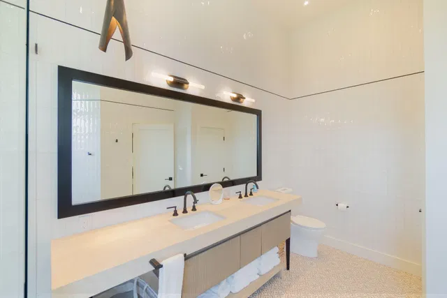 Eagles Landing Residence photo 14