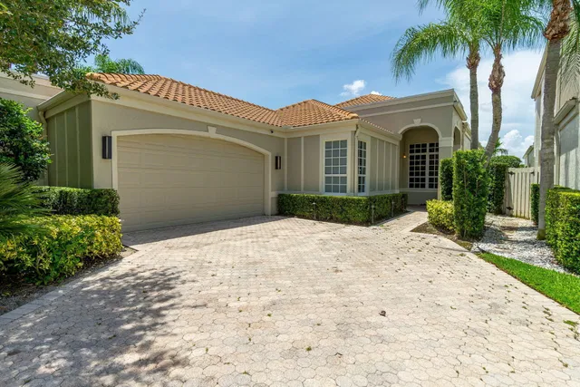 Eagles Landing Residence photo 27