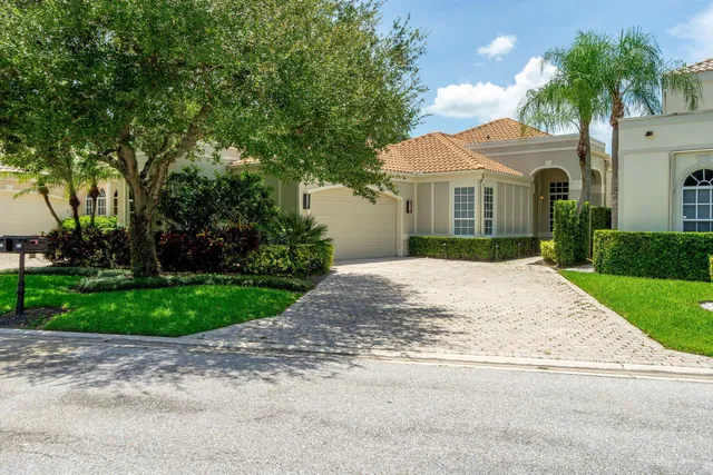 Eagles Landing Residence photo 28